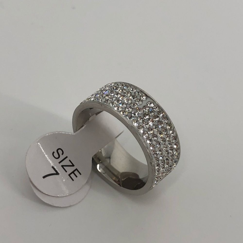 Stainless Steel Wedding Ring Womens 7 Silver Crystal Embezzled Jewelry 5 Row